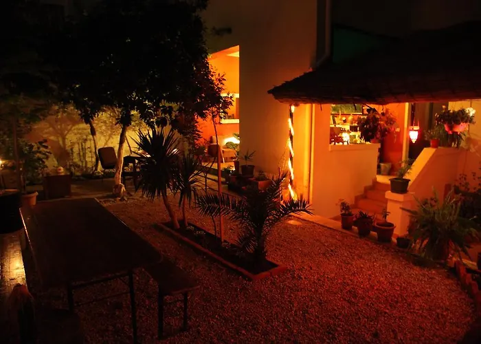 Trip\'N\'Hostel